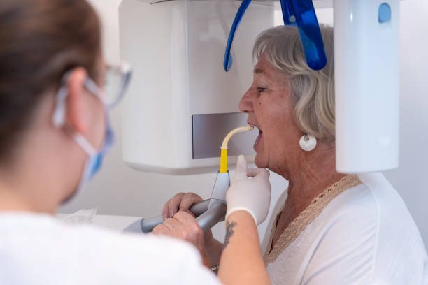 Best Emergency Treatment for Oral Infections in Sauk Vlage, IL